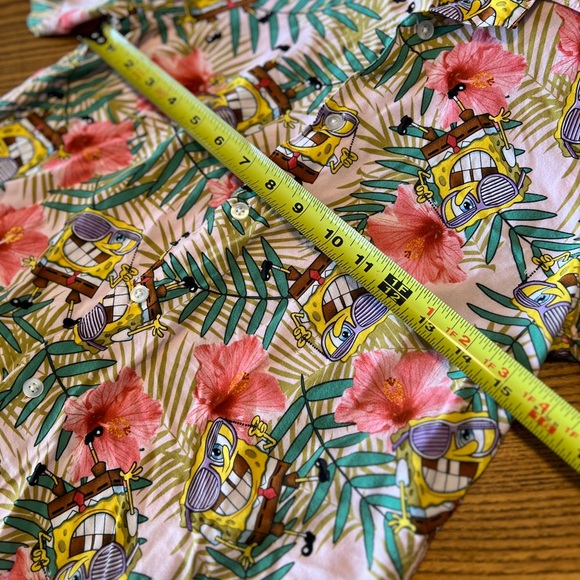 Nickelodeon SpongeBob Floral and Cartoon Shirt M - Picture 10 of 10